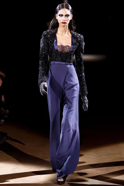 Look 14